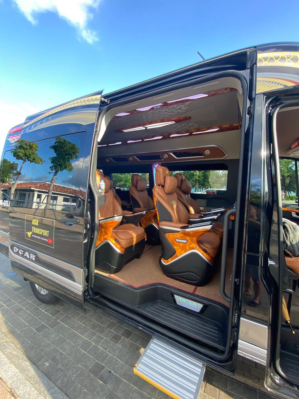 Nội thất Limousine solati 11 chỗ - phiên bản rồng